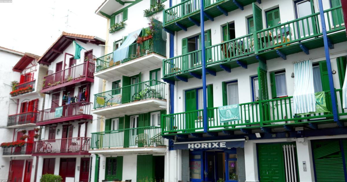 Les vêtements qui allient confort et style